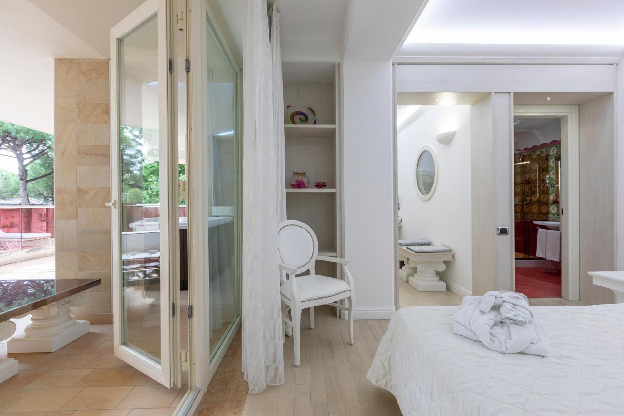 Boutique Hotel Paradiso Bovelacci Морской Милан Экстерьер фото